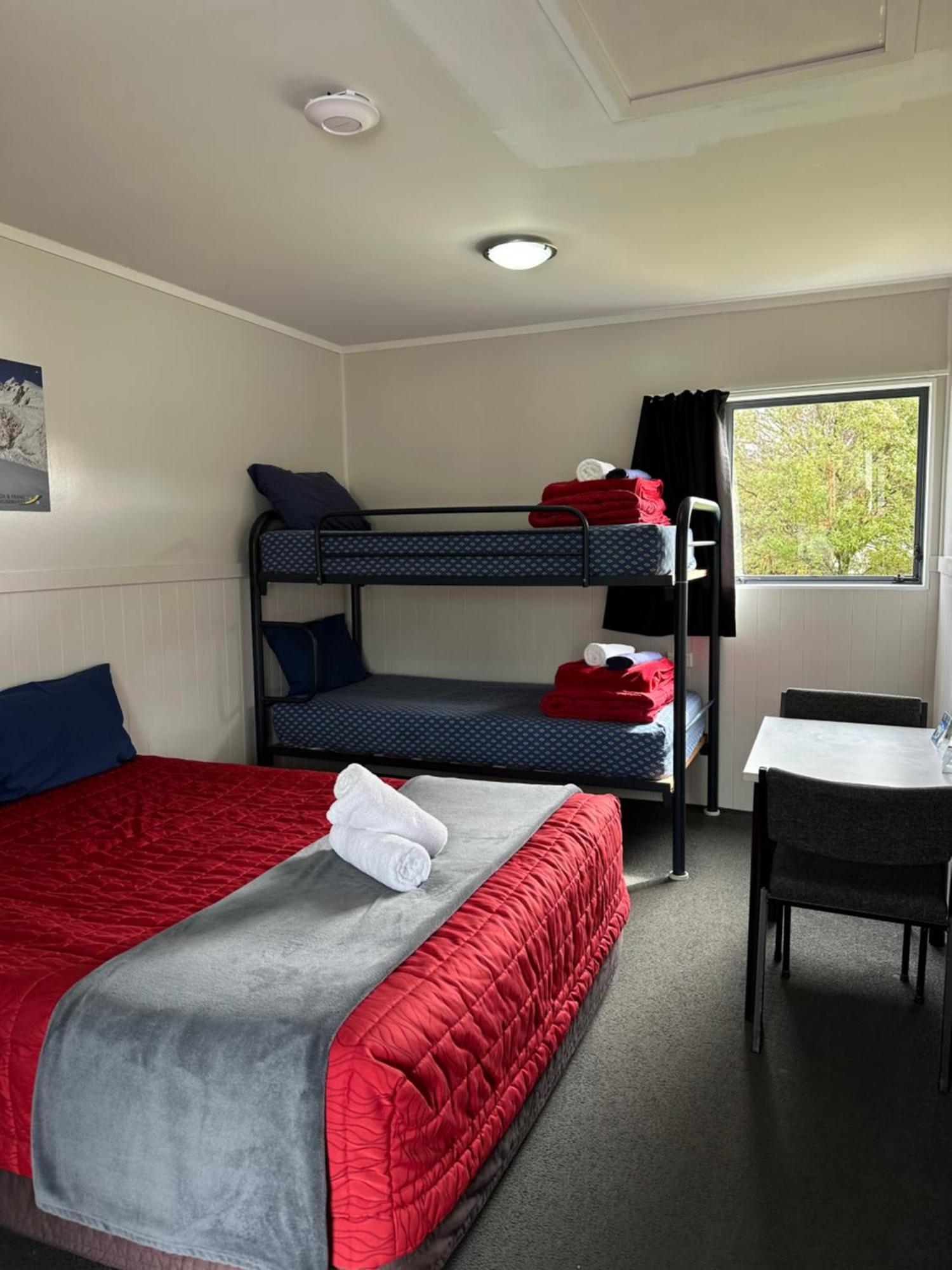 Franz Josef Top 10 Holiday Park ภายนอก รูปภาพ